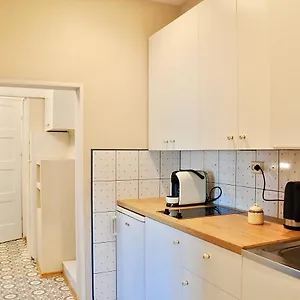 https://tresor-barska-apartments-20.krakowhotelspoland.com